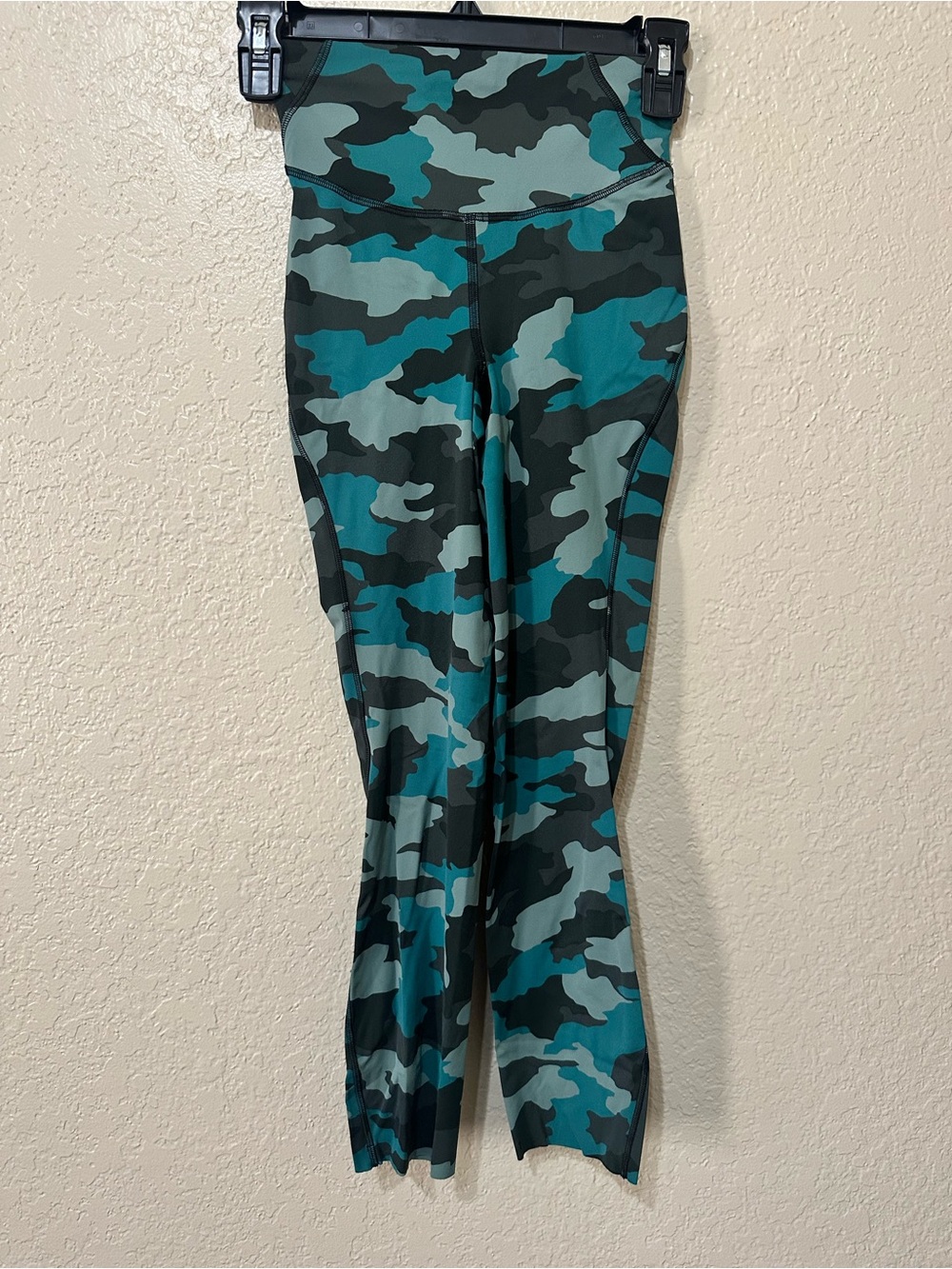 camo lululemon leggings size 2